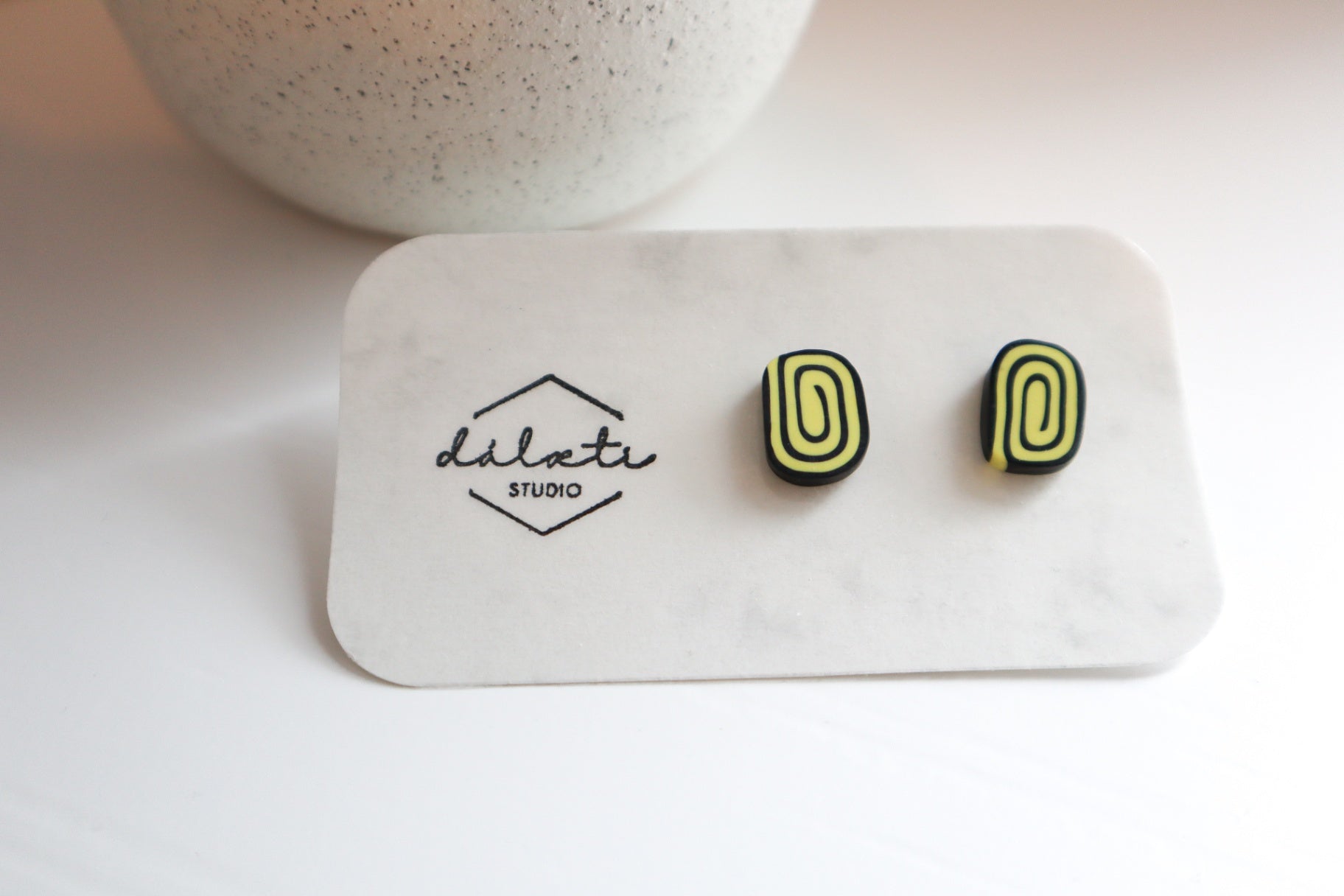 Litlar gular stjörnurúllur