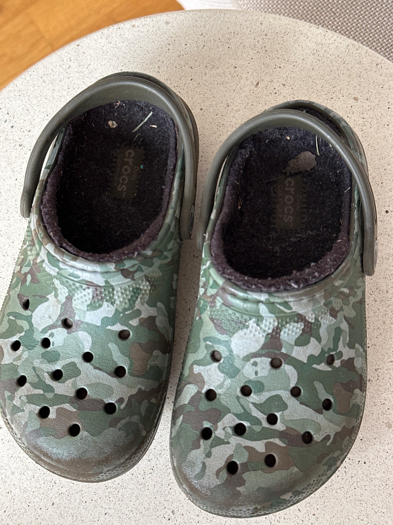 Crocs 12