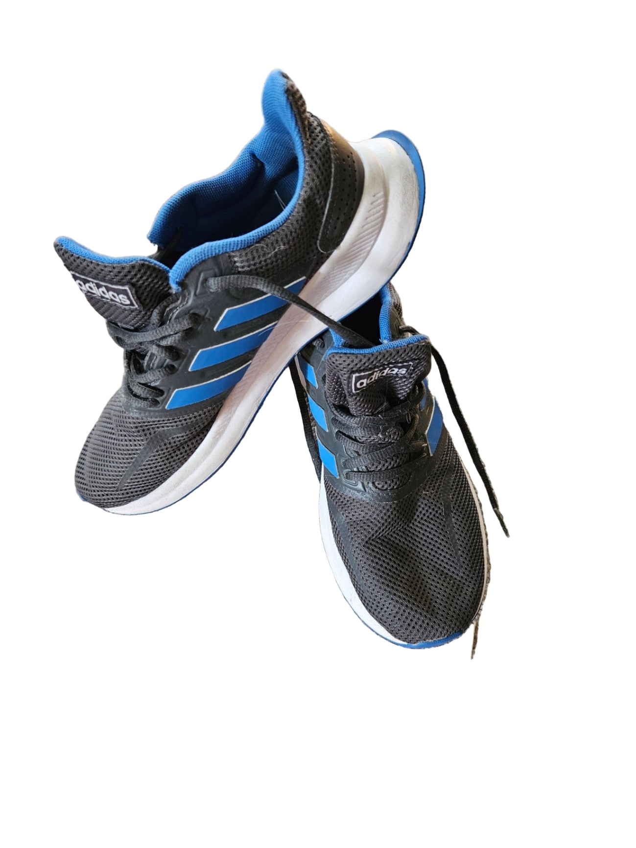 38 Adidas strigaskór