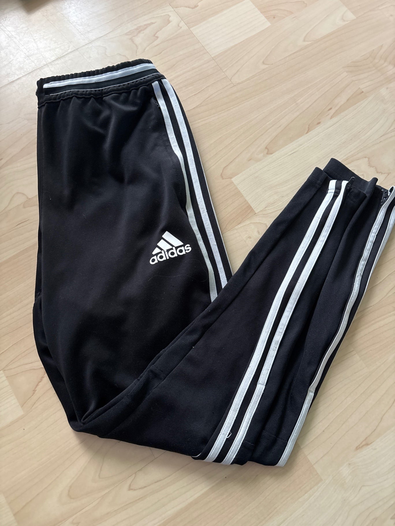 Adidas buxur S