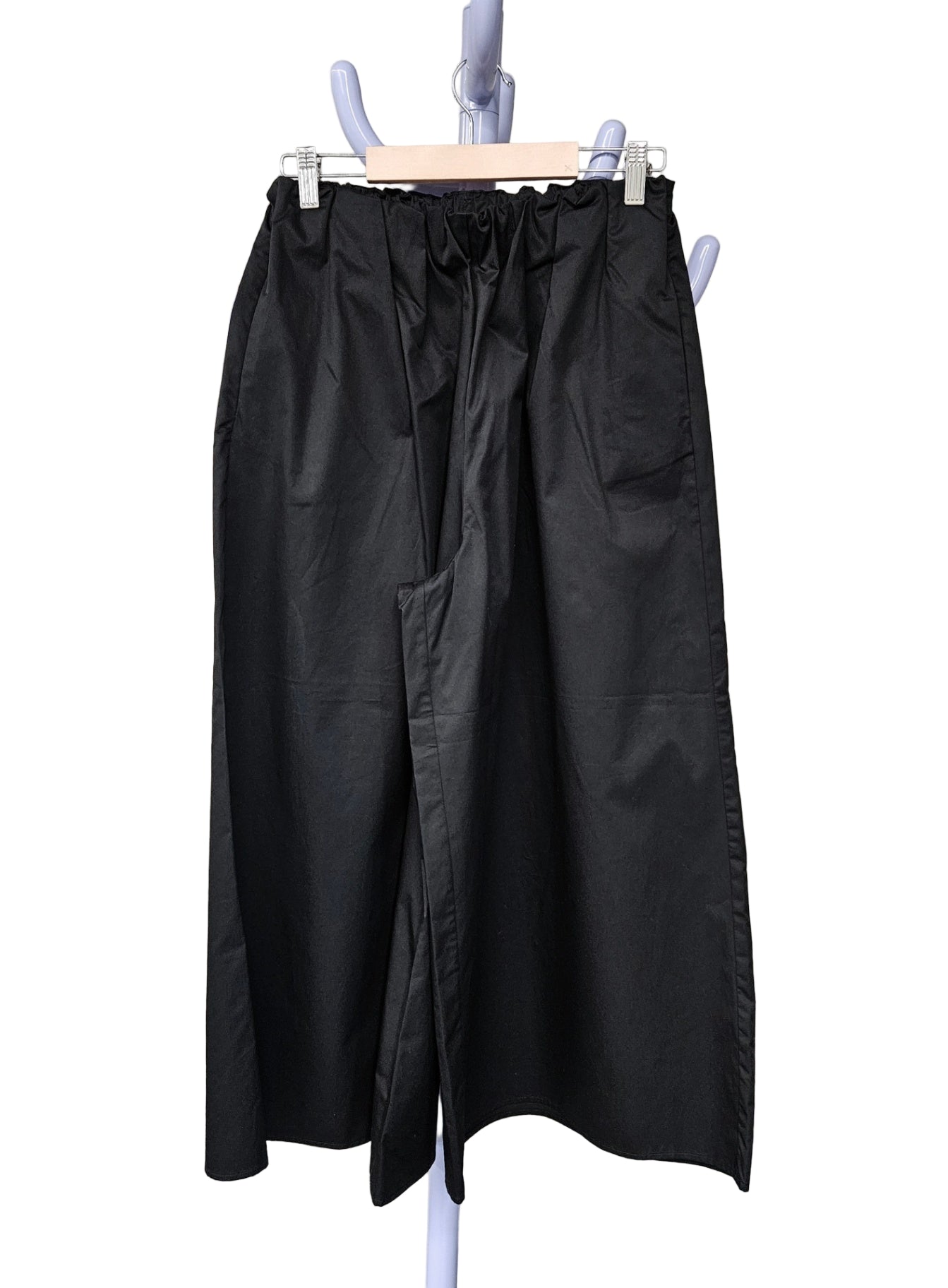 Zara sv. víðar buxur str. S