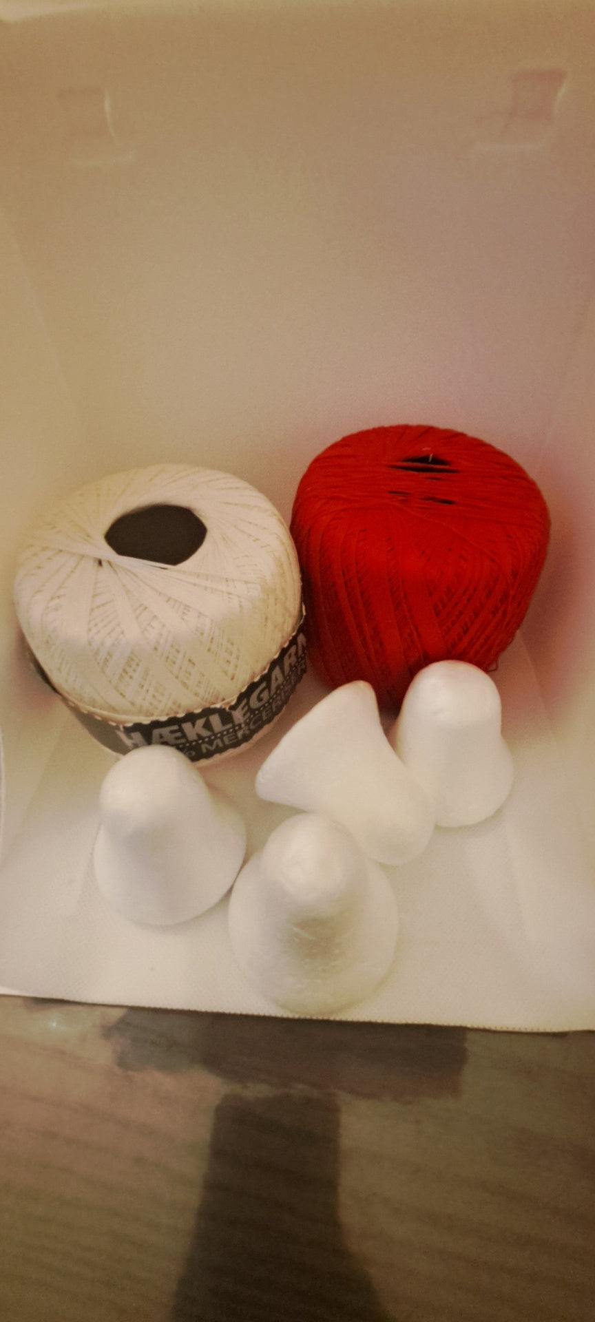 heklugarn og 4 frauðbjöllur