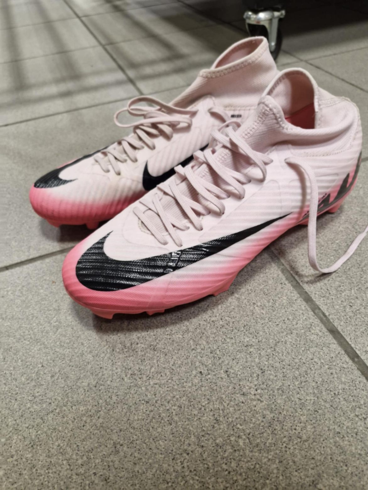 NikeAir Zoom takkaskór 43 nánast ónotaðir