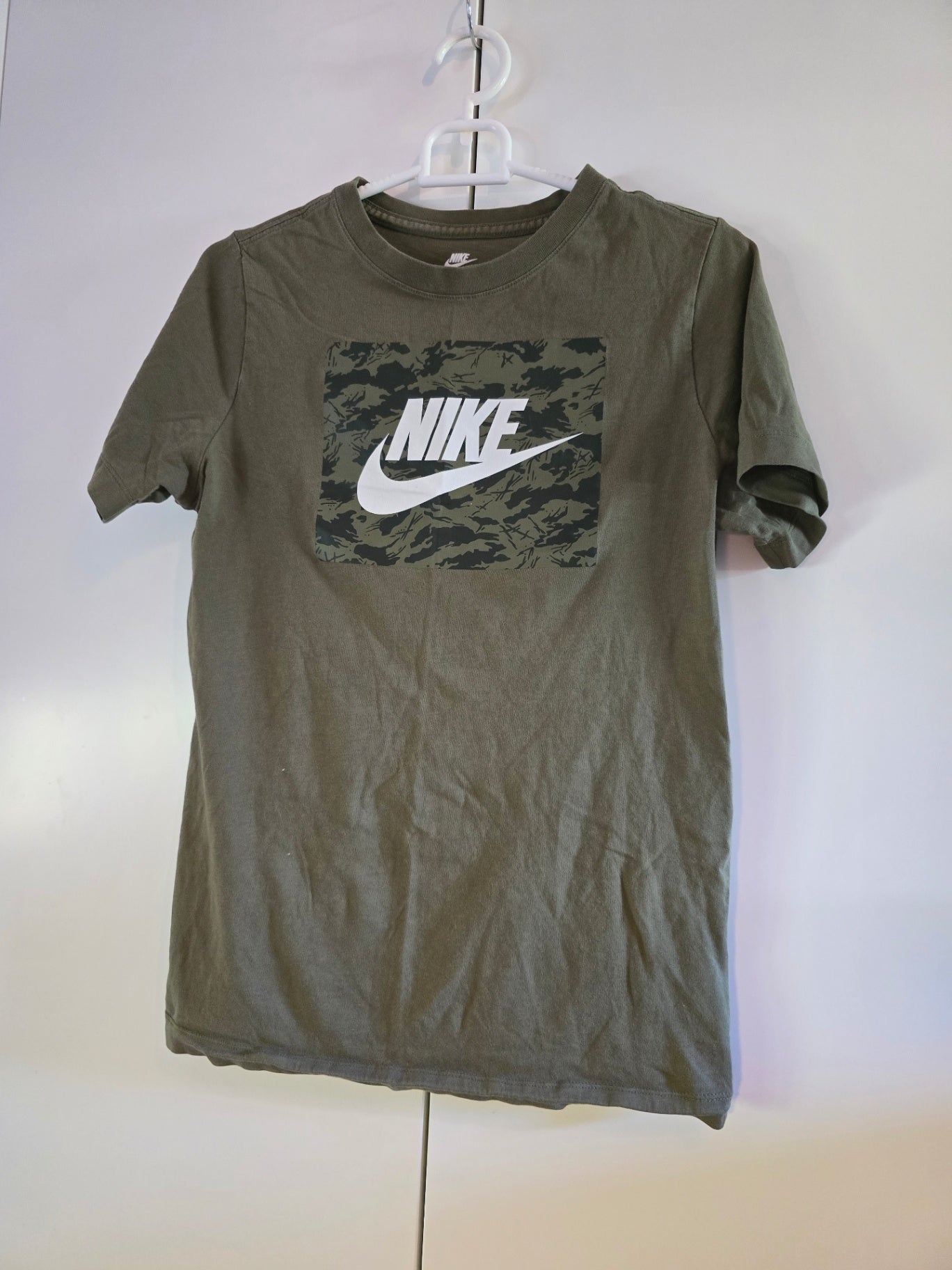 147-158 - Nike bokur grænn