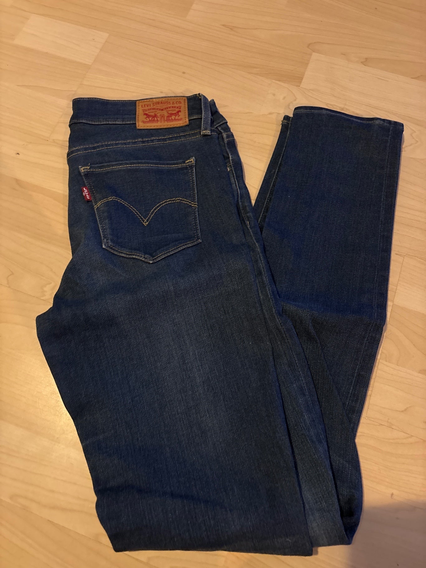 Levi’s 711 28