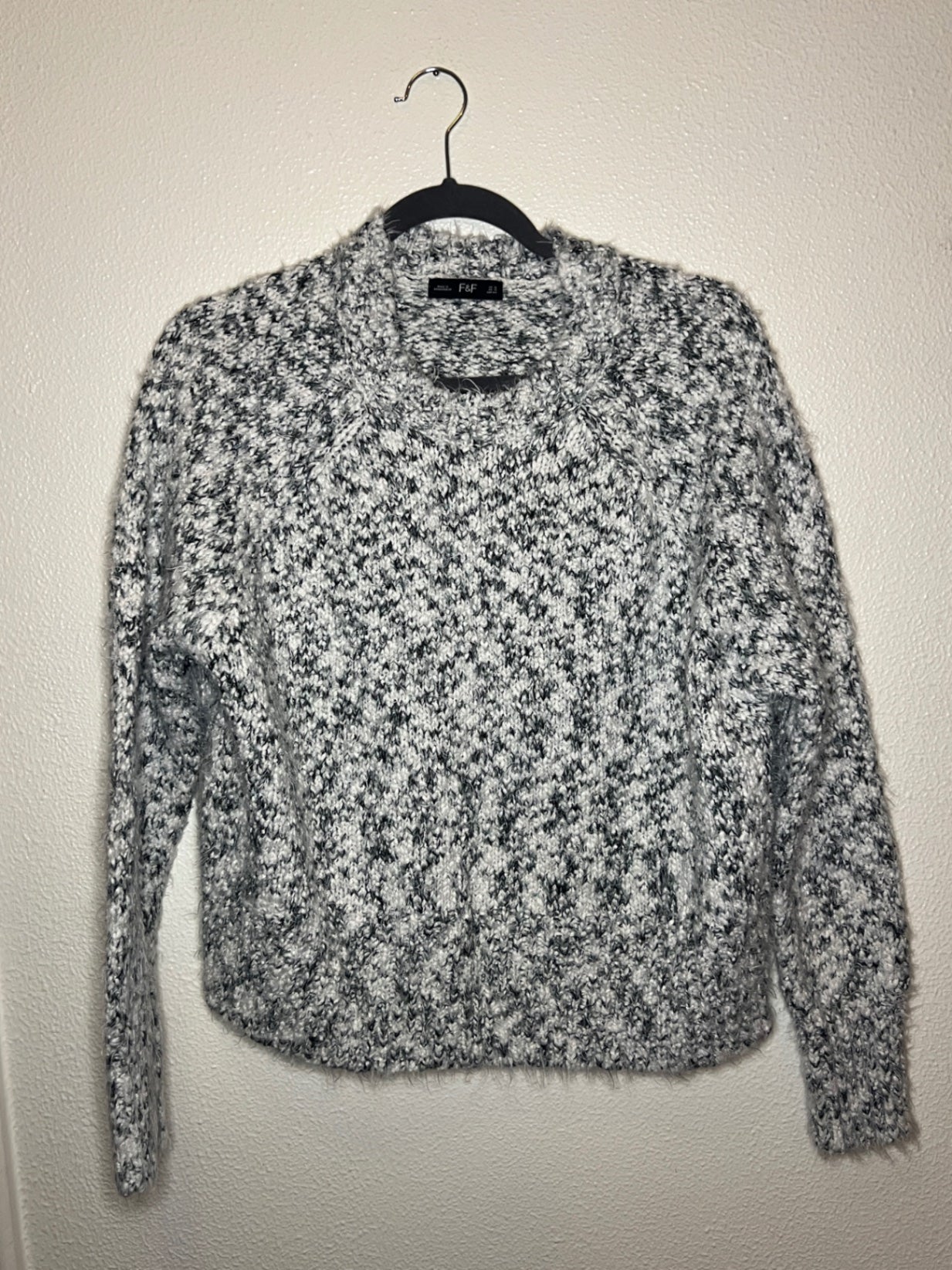 EUR44 UK16 F&F