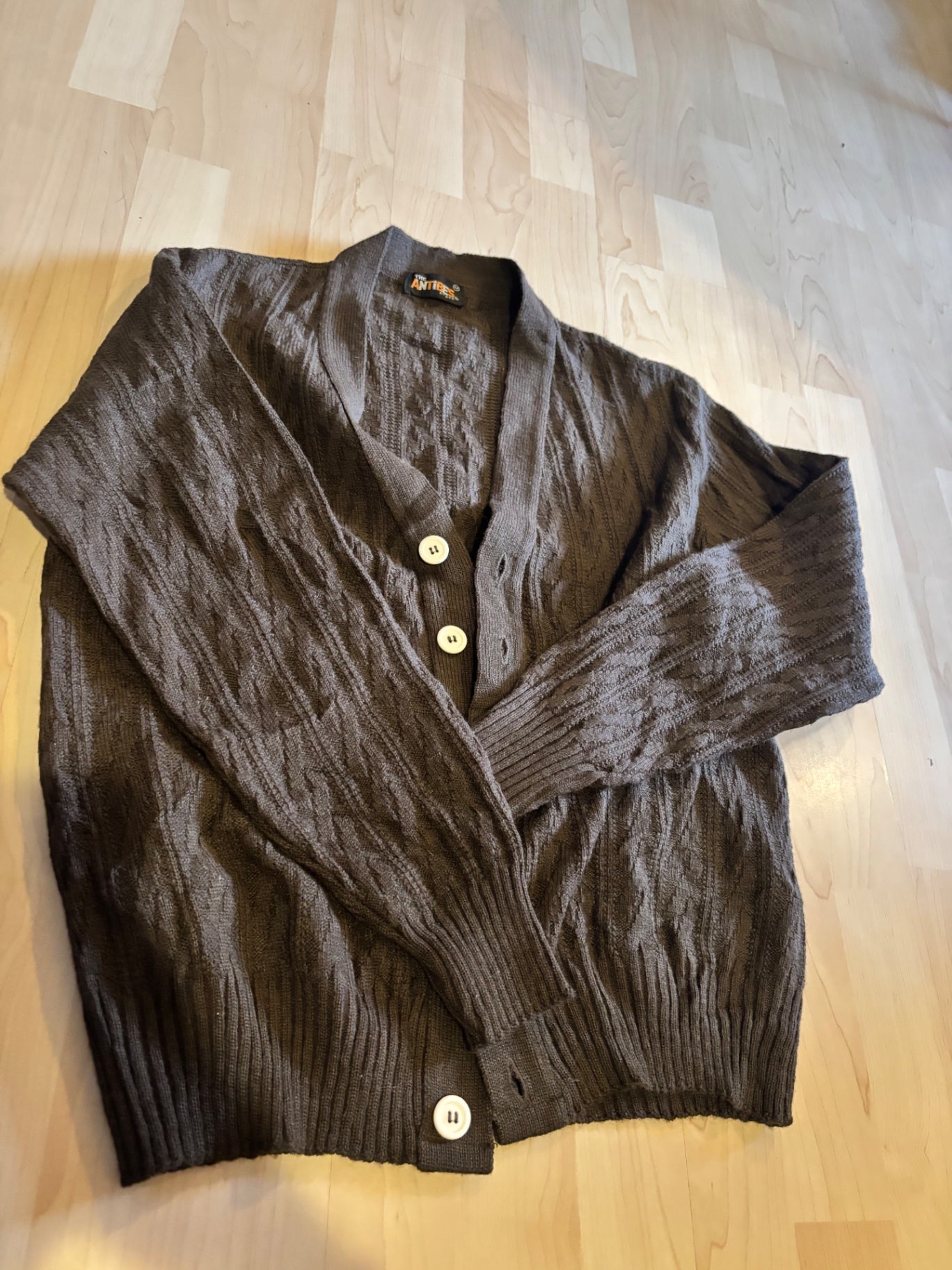Brún golla M