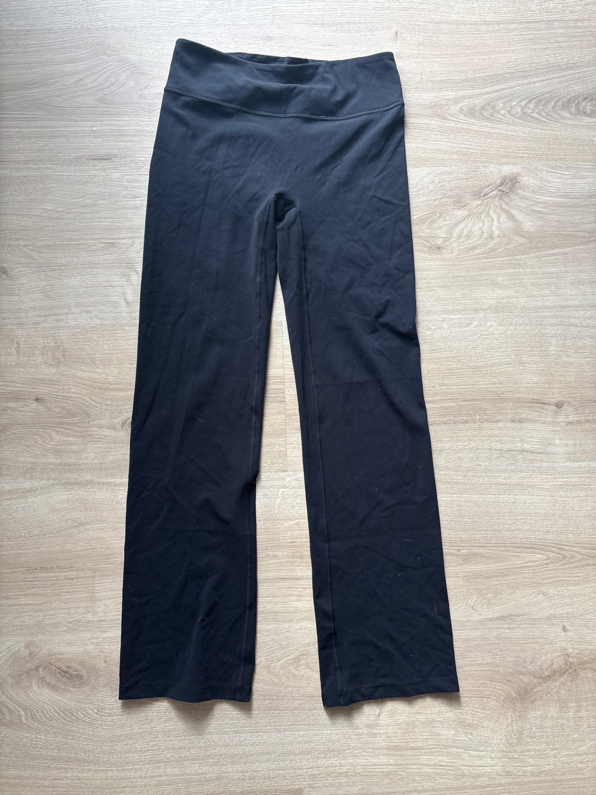 metta sport útvíðar leggings (stærð L)