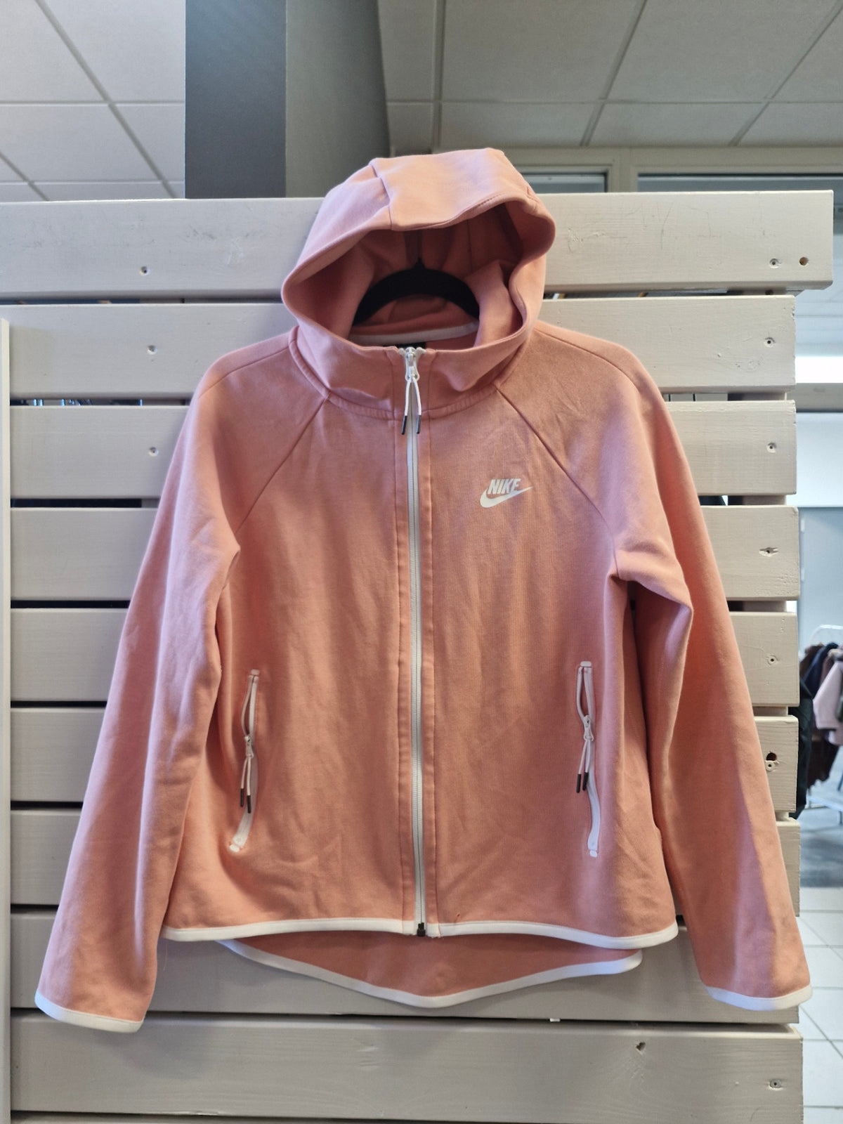 Nike tech S