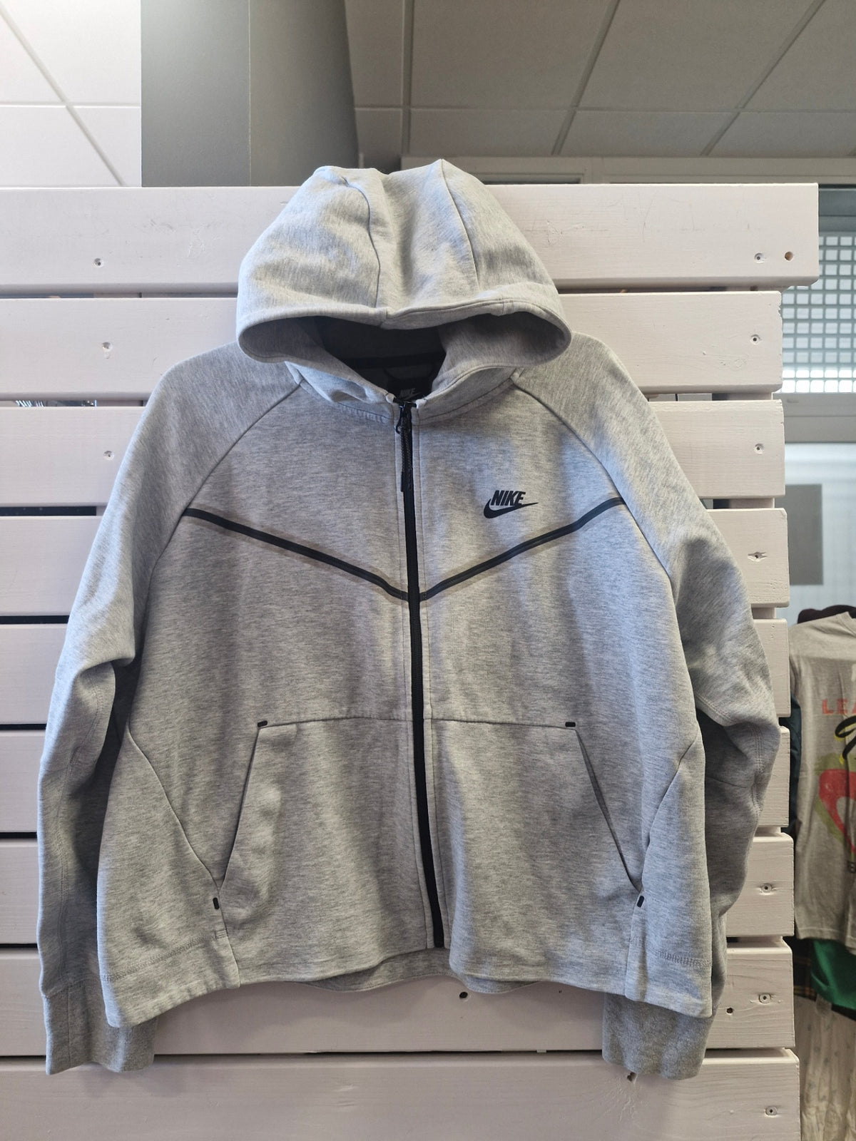 Nike tech peysa XL