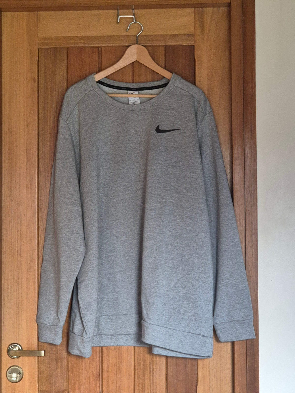 Nike peysa