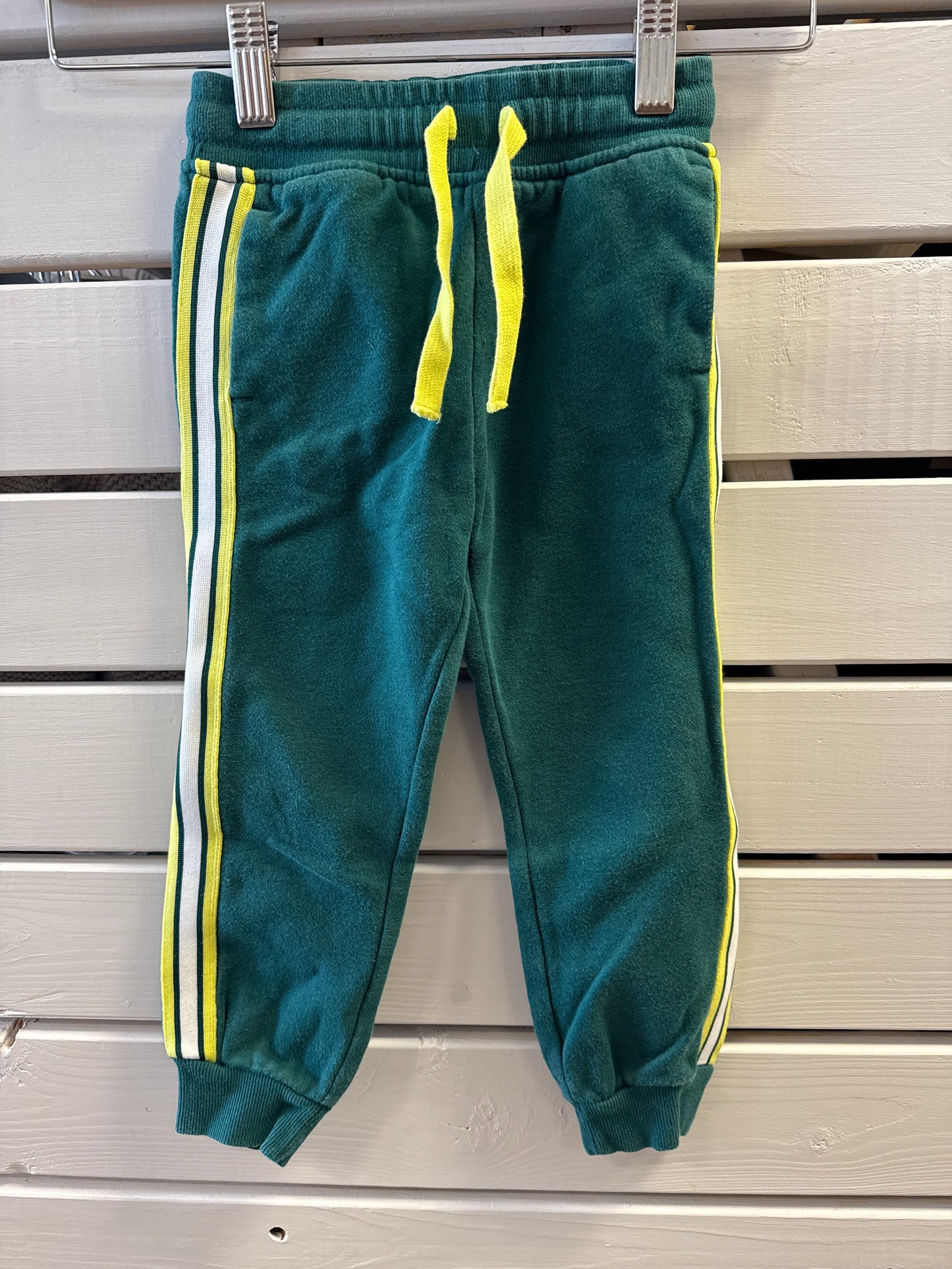 H&M grænar joggingbuxur 98