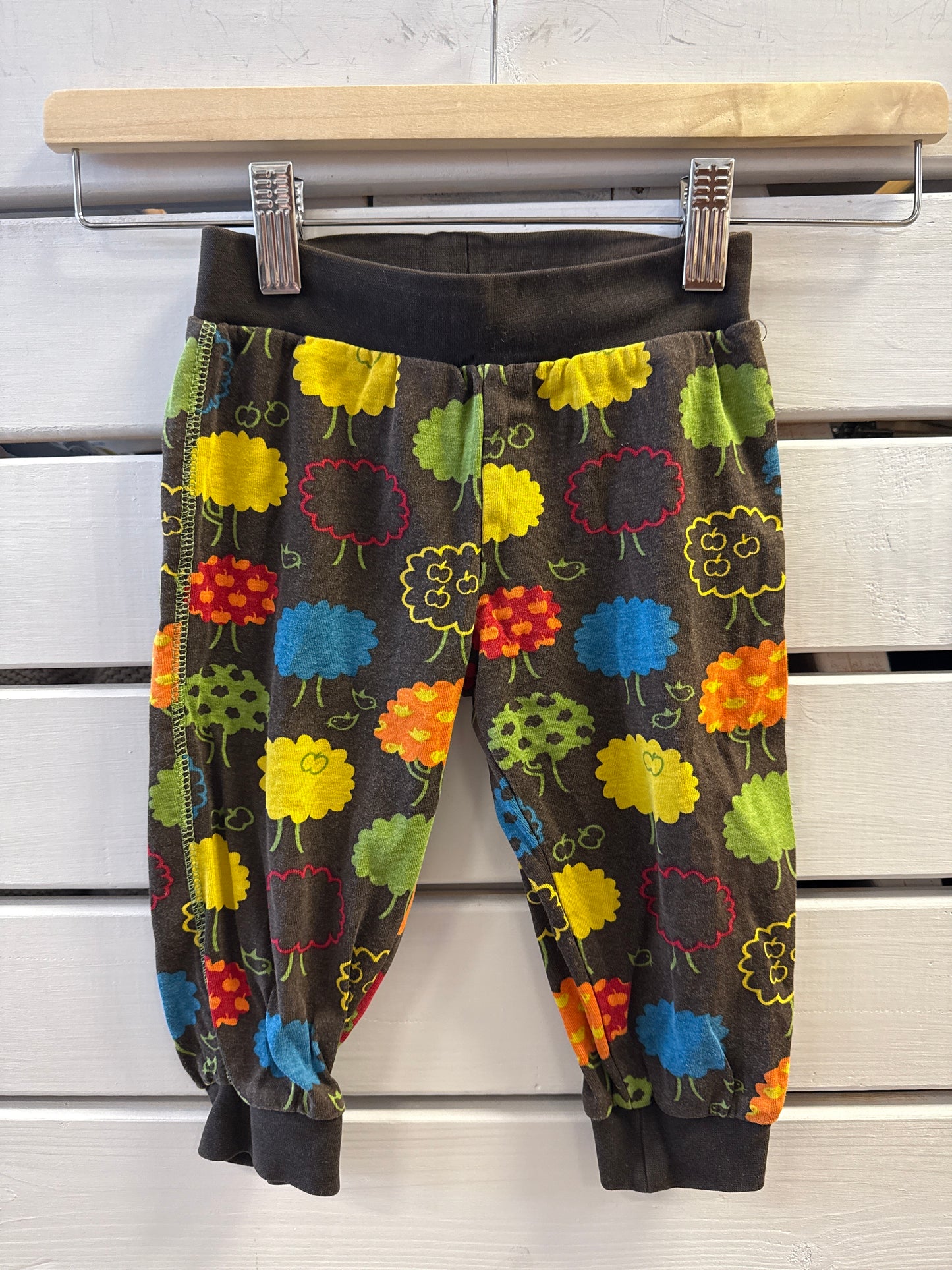 H&M brúnar buxur 86