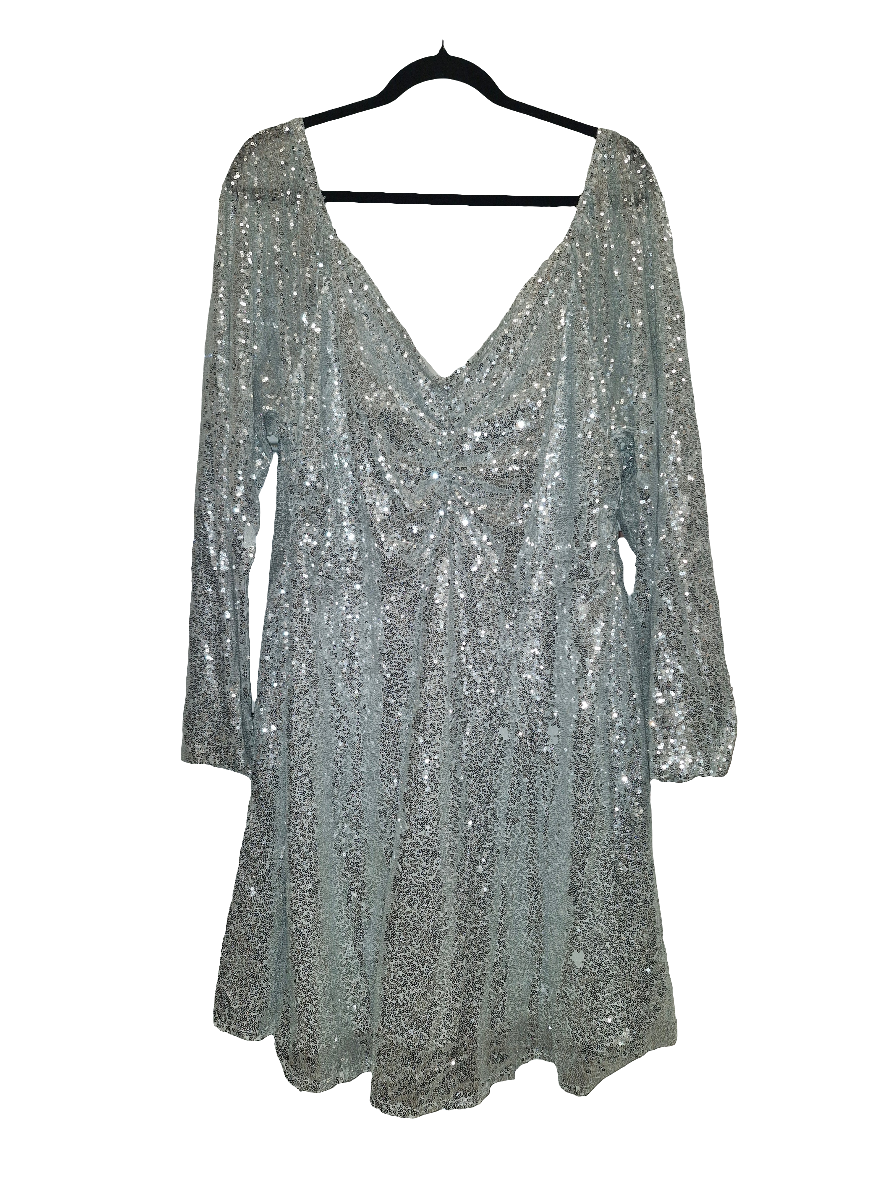 Boohoo pallíettukjóll uk 22