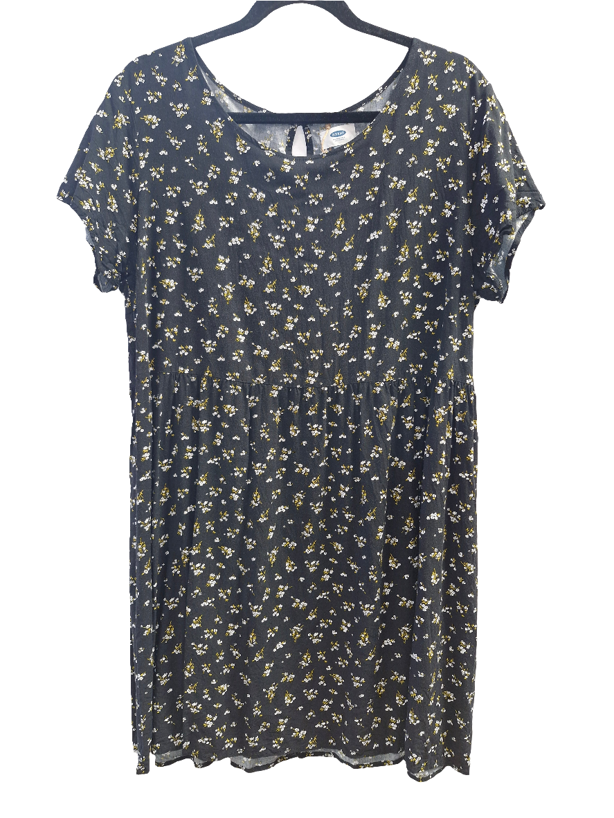 XL old navy svartur blómakjóll