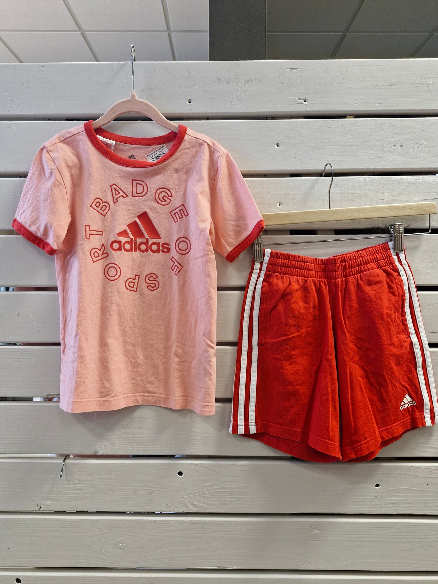 Adidas íþróttasett 128