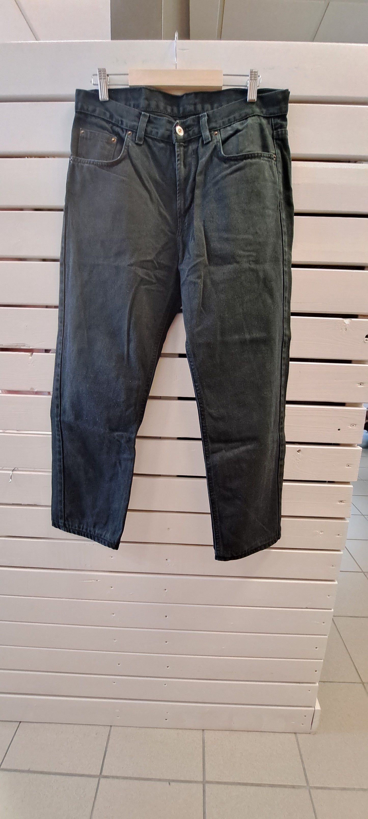 Svartar gallabuxur W34/L30