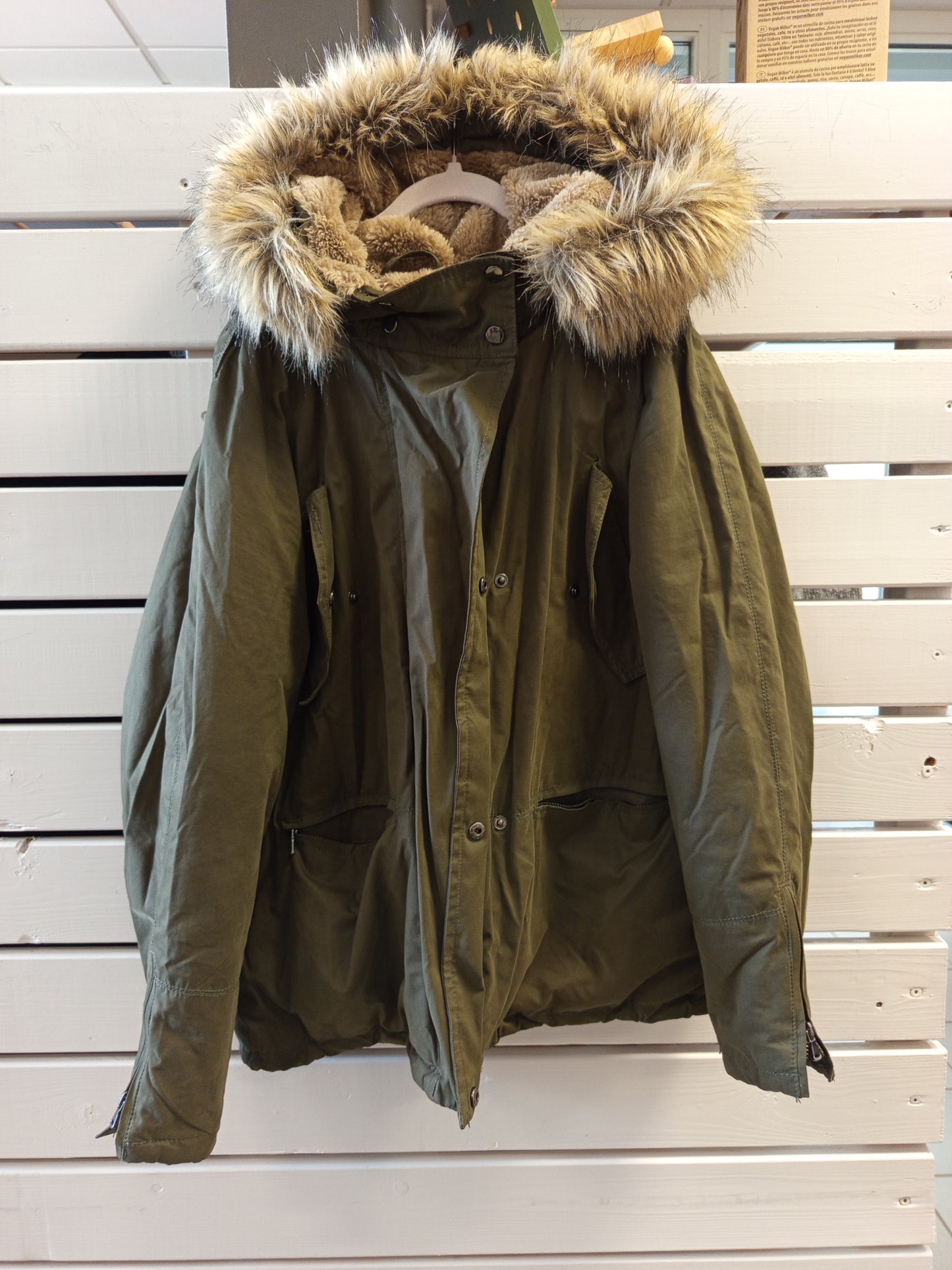 Zara úlpa 164 mjög lítið notuð