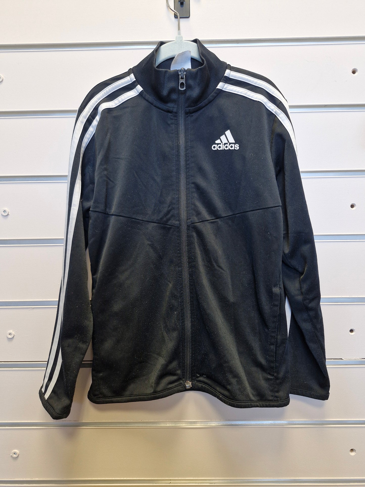Adidas rennd peysa 128