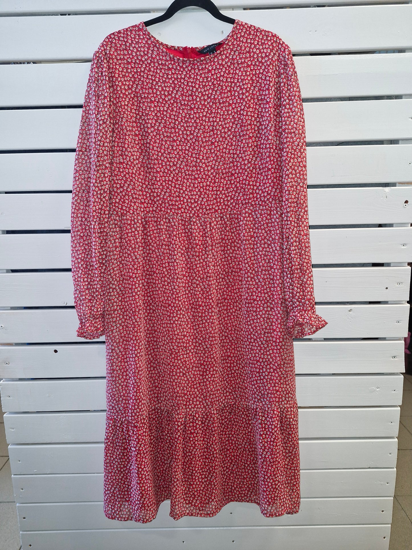 NewLook rauður 18