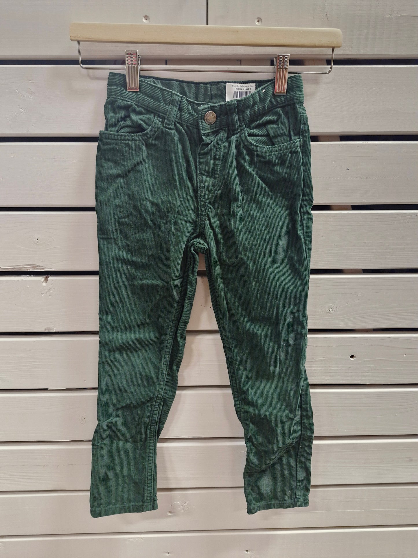 6-7 ára h&m rifflaðar grænar fínni buxur