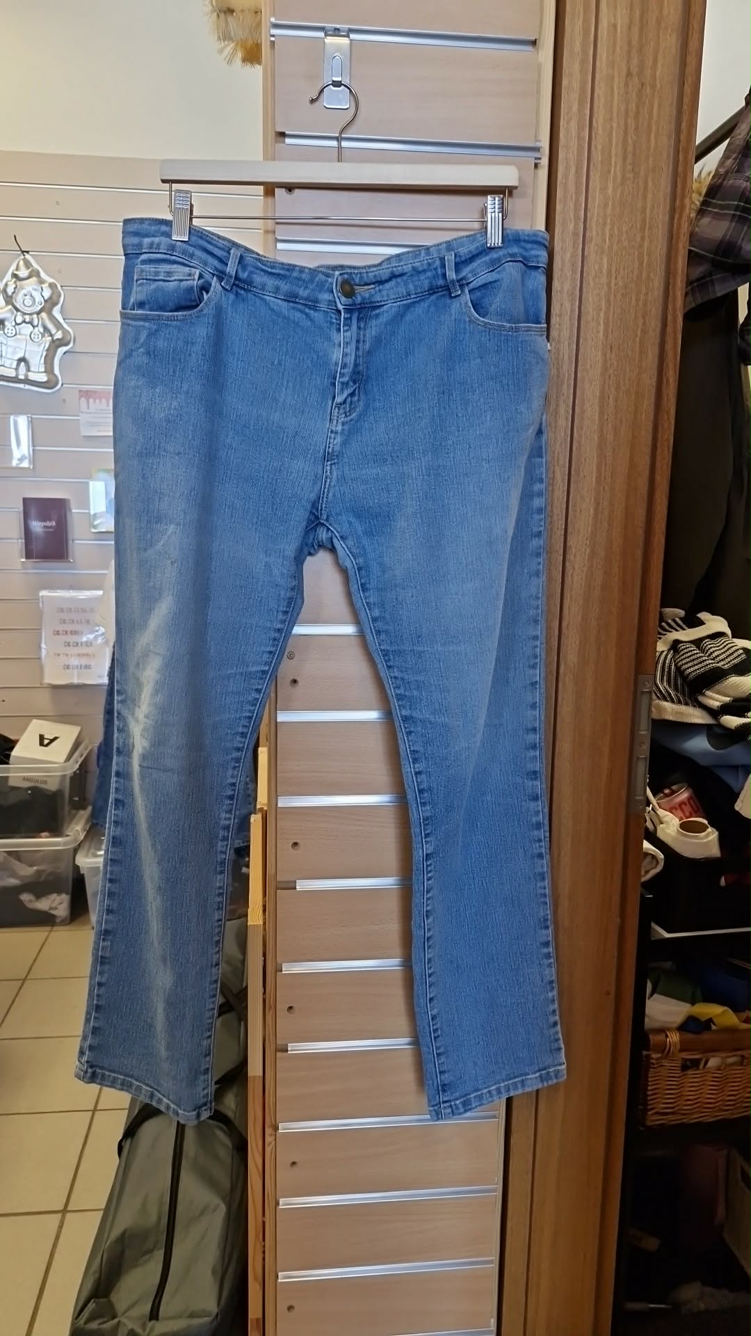 Ljósbláar gallabuxur 46/48