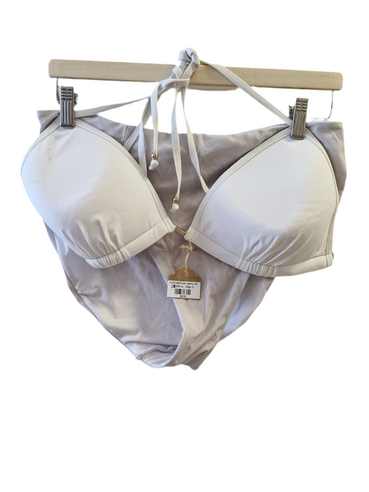 hvítt bikini sett, blettur á topp 44