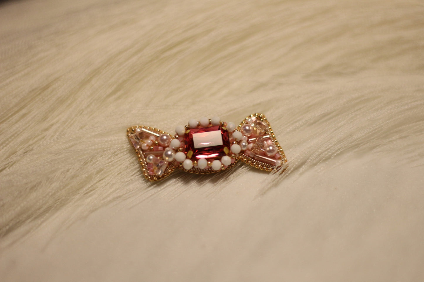 brooch N:127