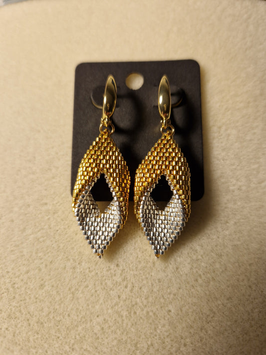 Earrings N:155