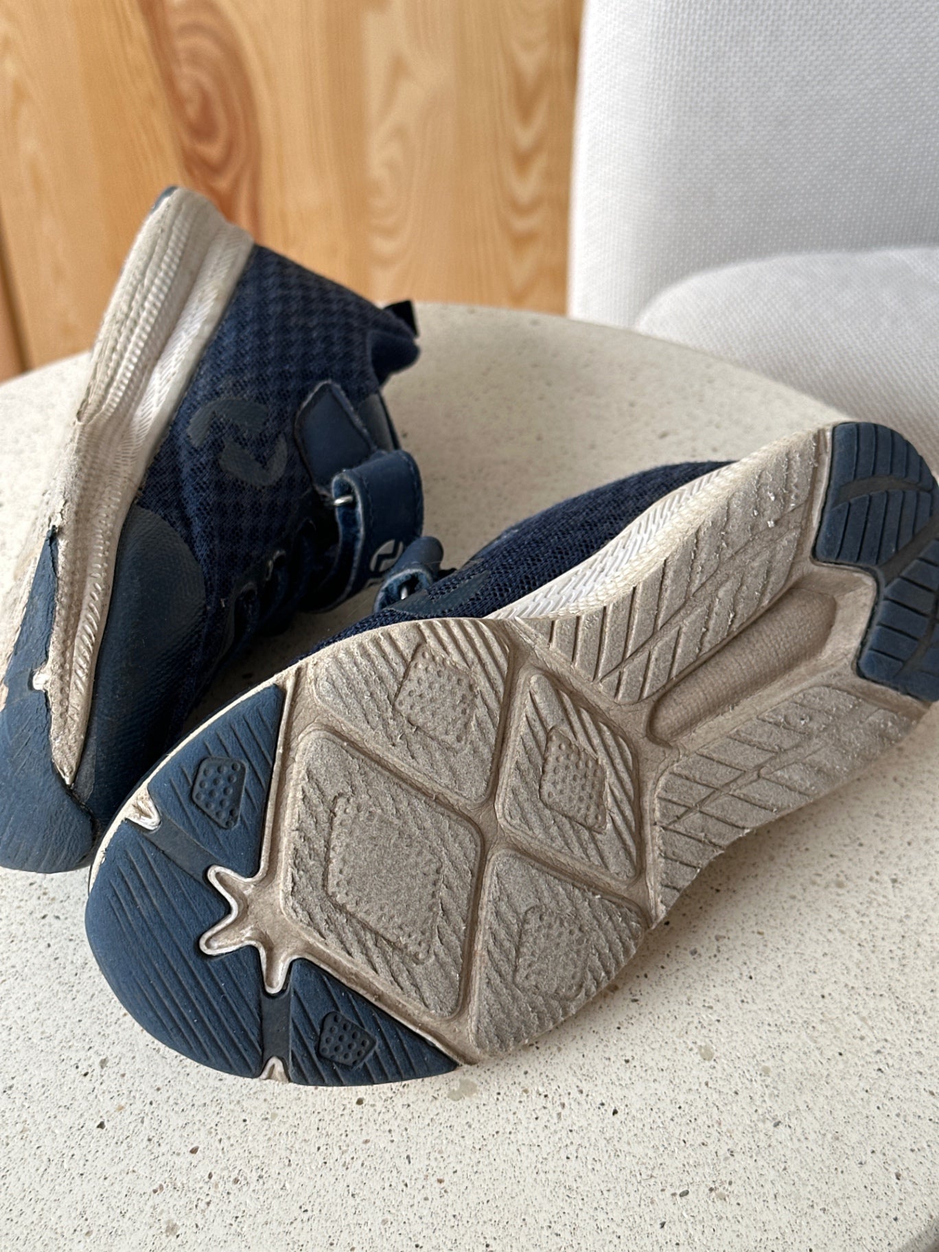 Zigzag strigaskór 28