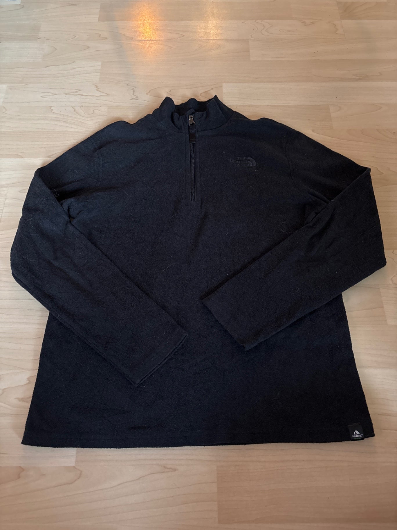 North face peysa L