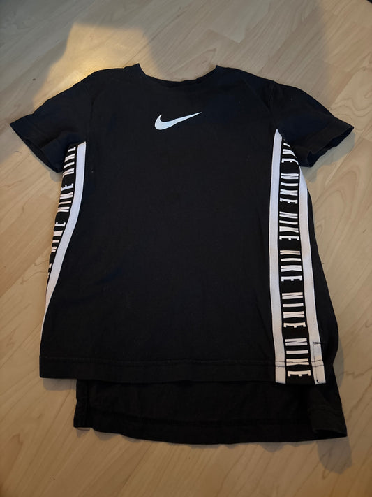 Nike bolur 128-137