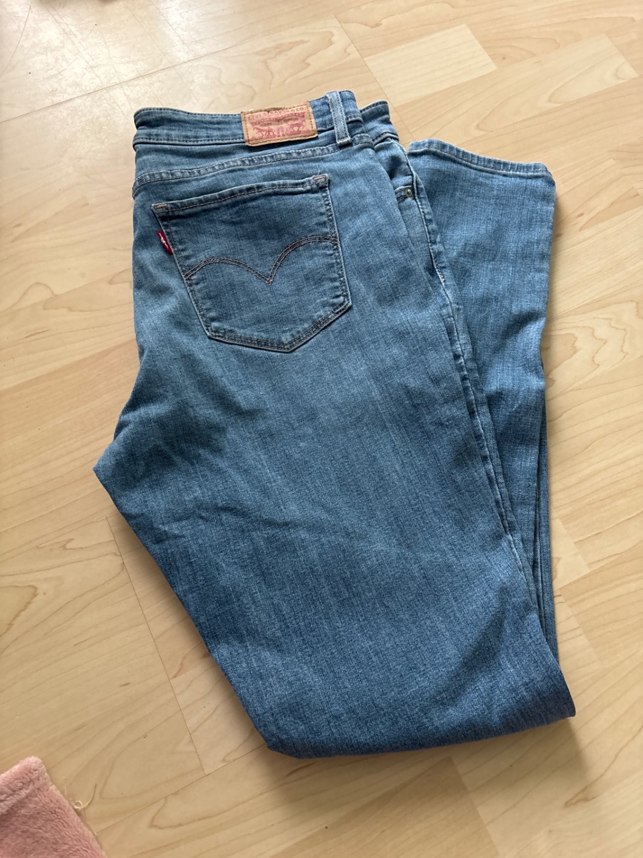 Levi’s gallabuxur 711 W32/L30