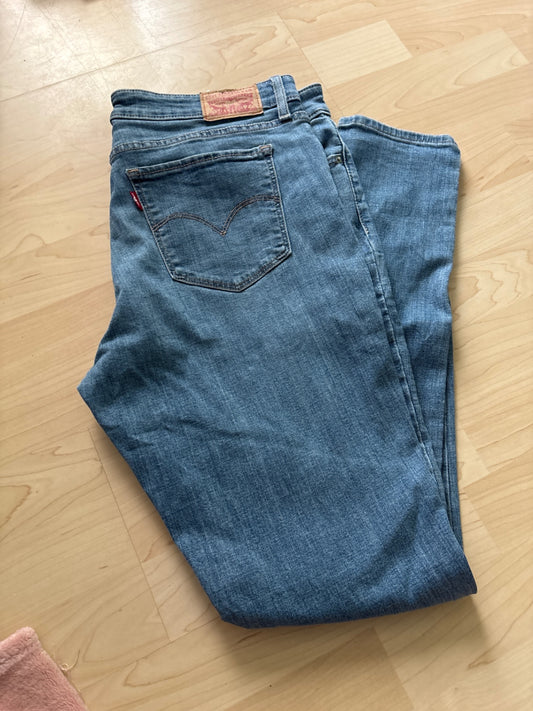 Levi’s gallabuxur 711 W32/L30