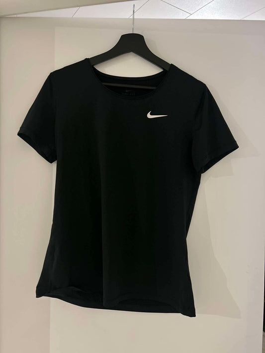M - Svartur Nike bolur