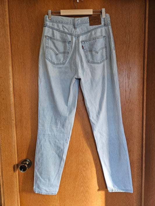 26 Levi's 80s mom jeans