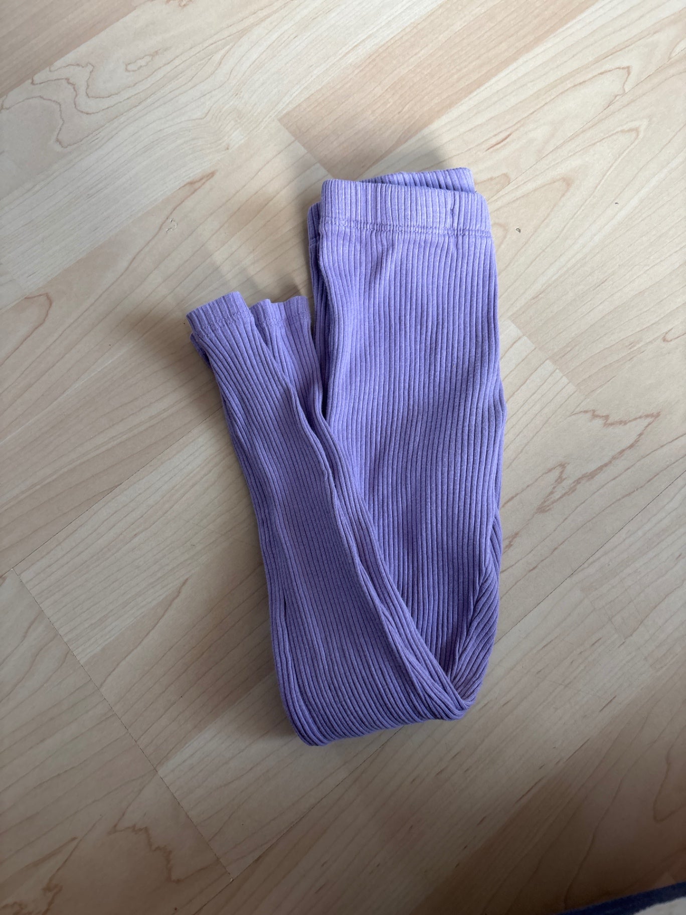 Lindex fjólubláar buxur 104