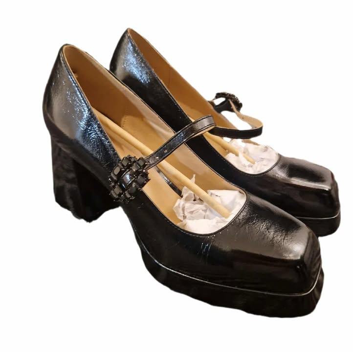 Hælaskór, svartir leður 42