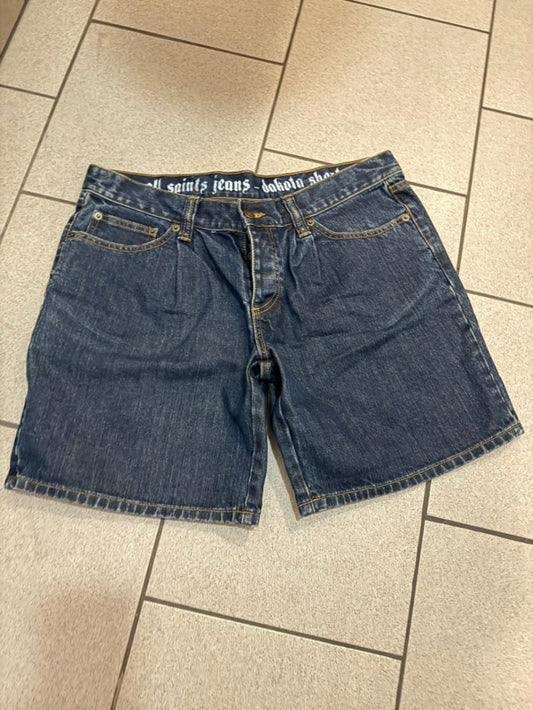 14 stuttbuxur  Allsaints