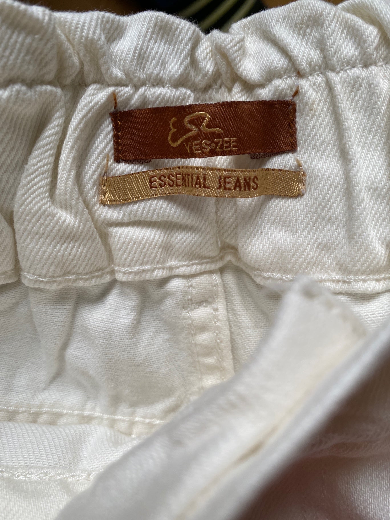 Yes Zee women’s shorts NEW cream S