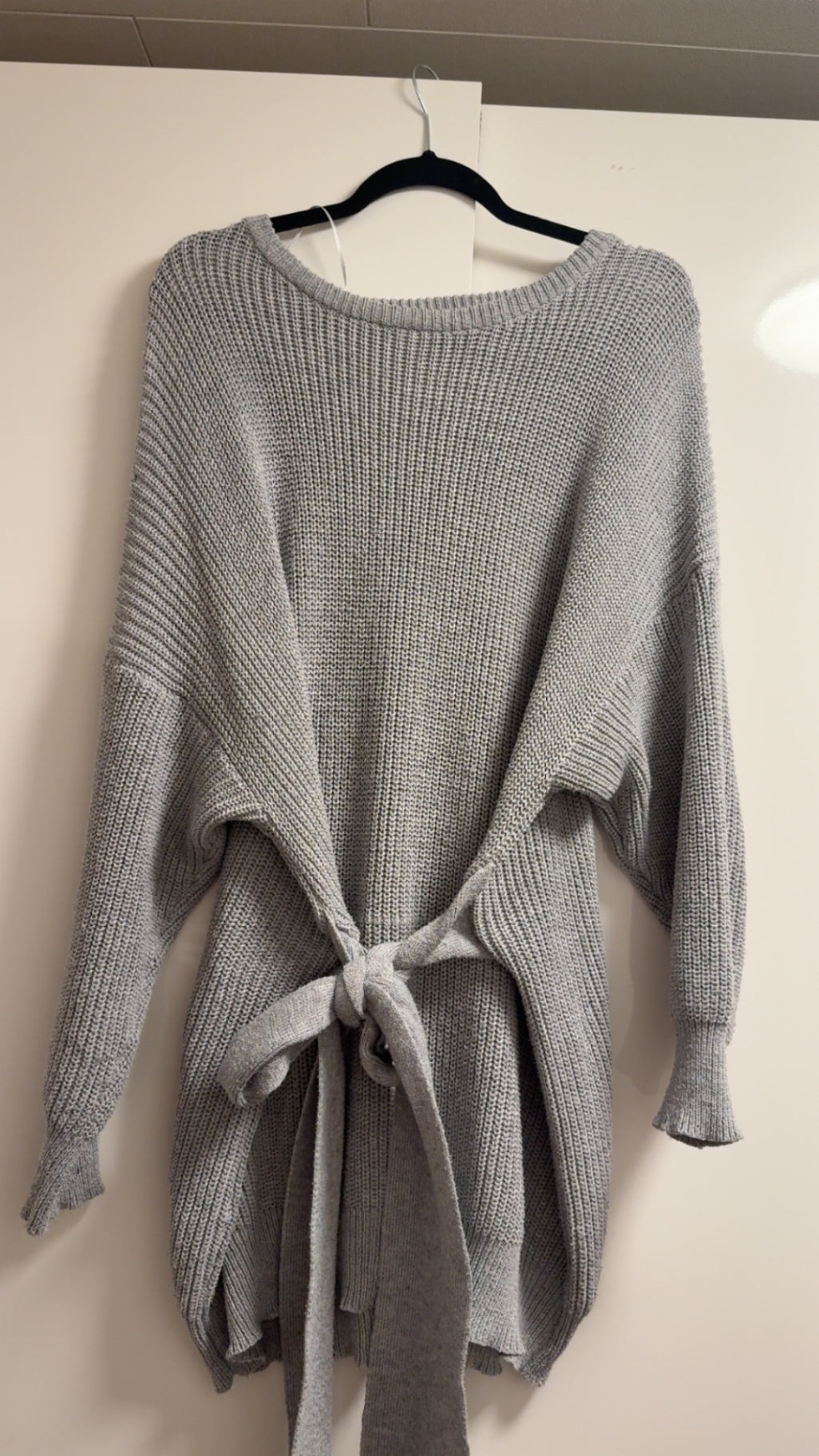 46/48 Missguided peysa