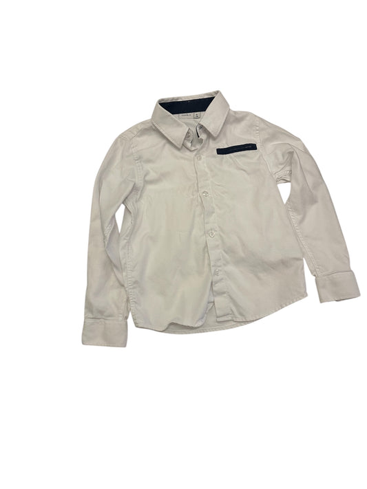 Name it hvít skyrta 116