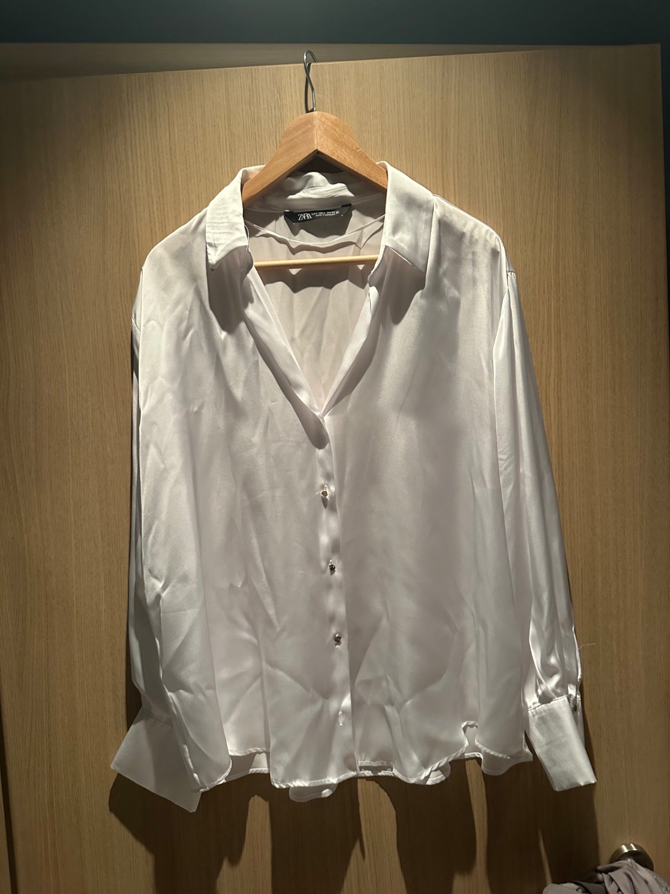 Zara ónotuð en viðkvæmt efni