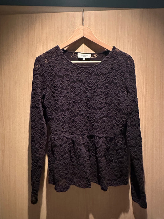 Stærð medium en teygist vel