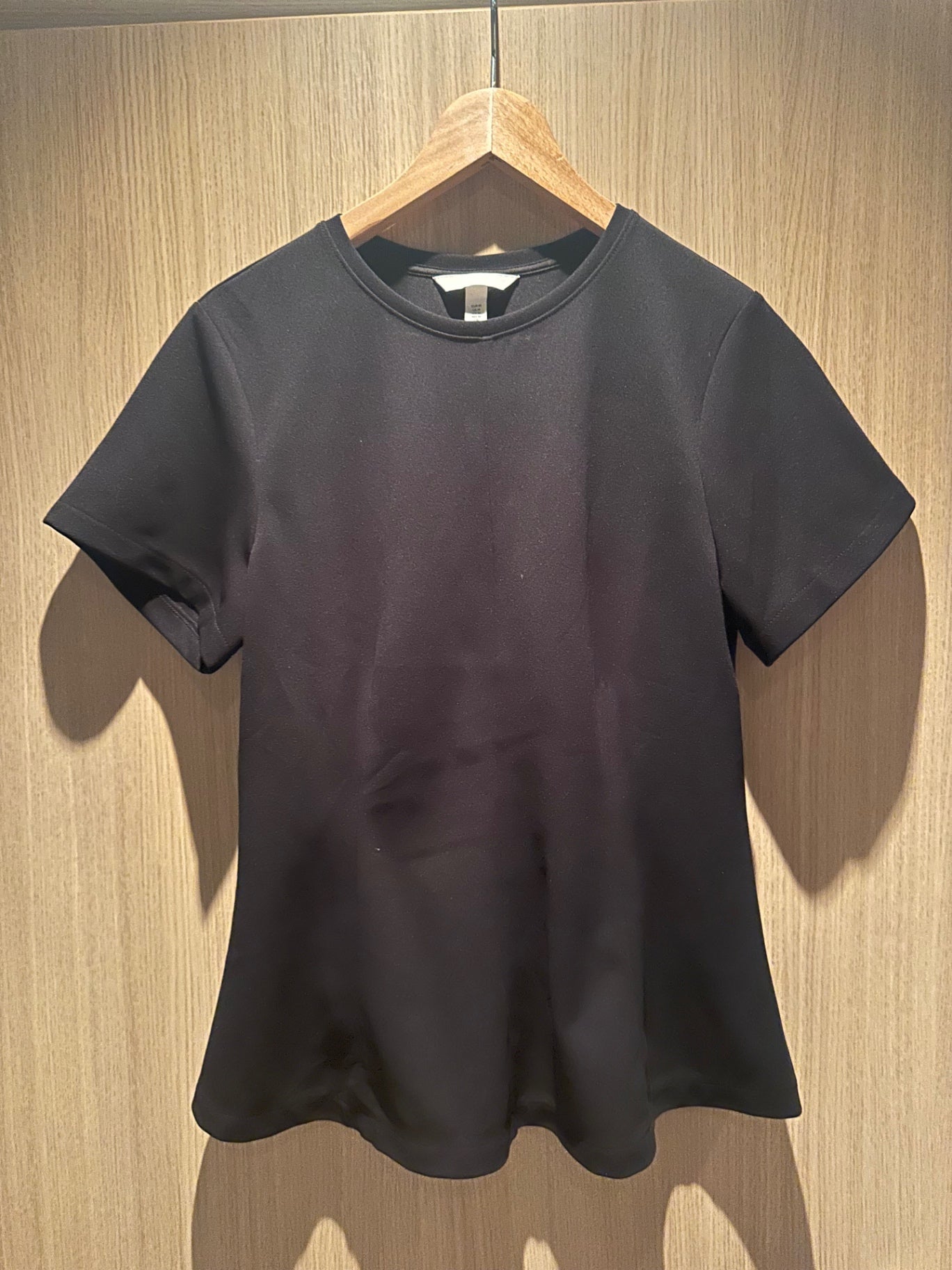 Bolur úr teygjuefni, smá útvíður að neðan