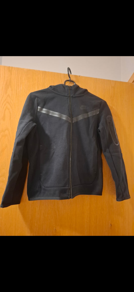 Nike tech S