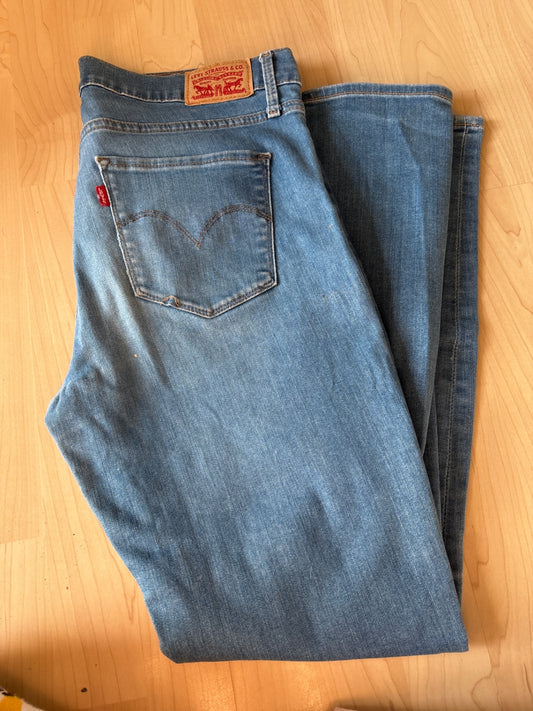 Levi’s (vantar stærð)