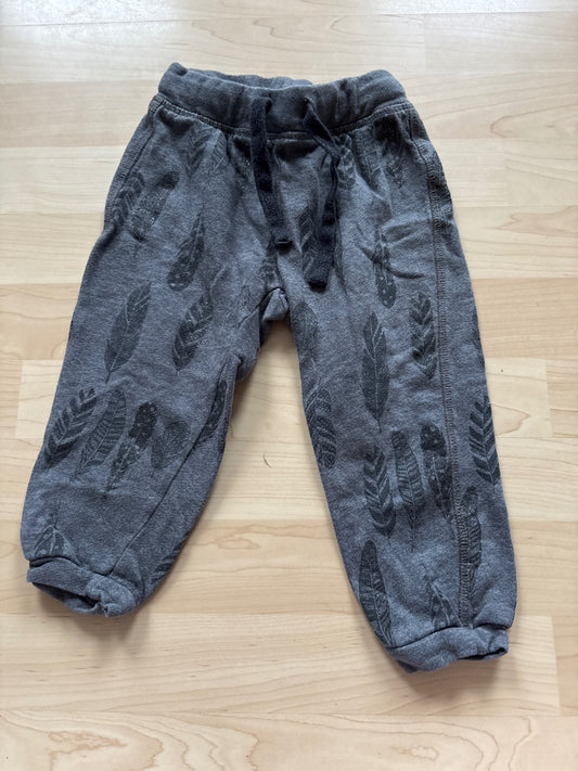 Lindex buxur fjöður 98