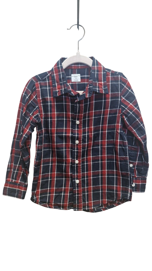 PoP skyrta 104 eins og ný