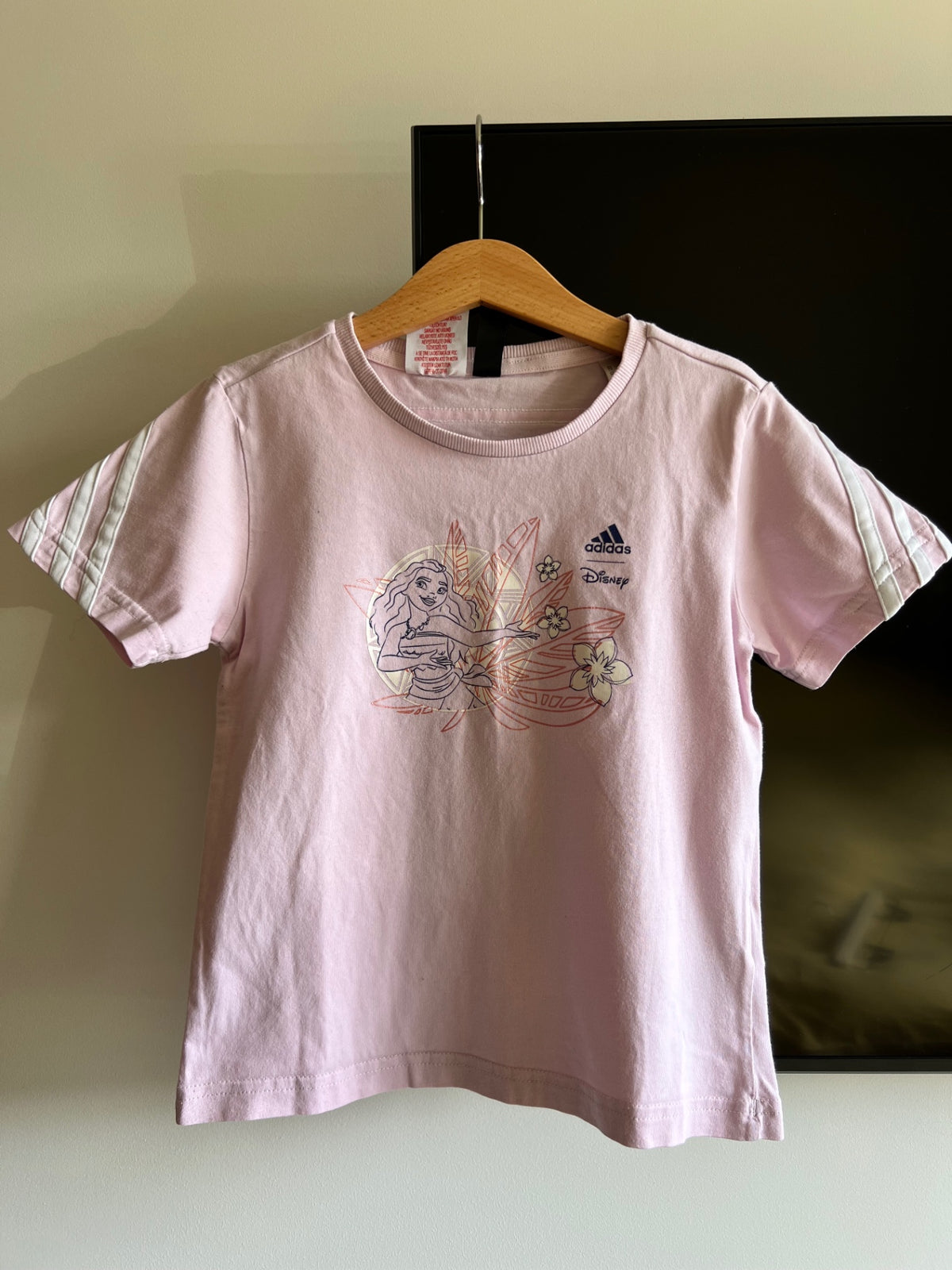 110 Adidas bolur